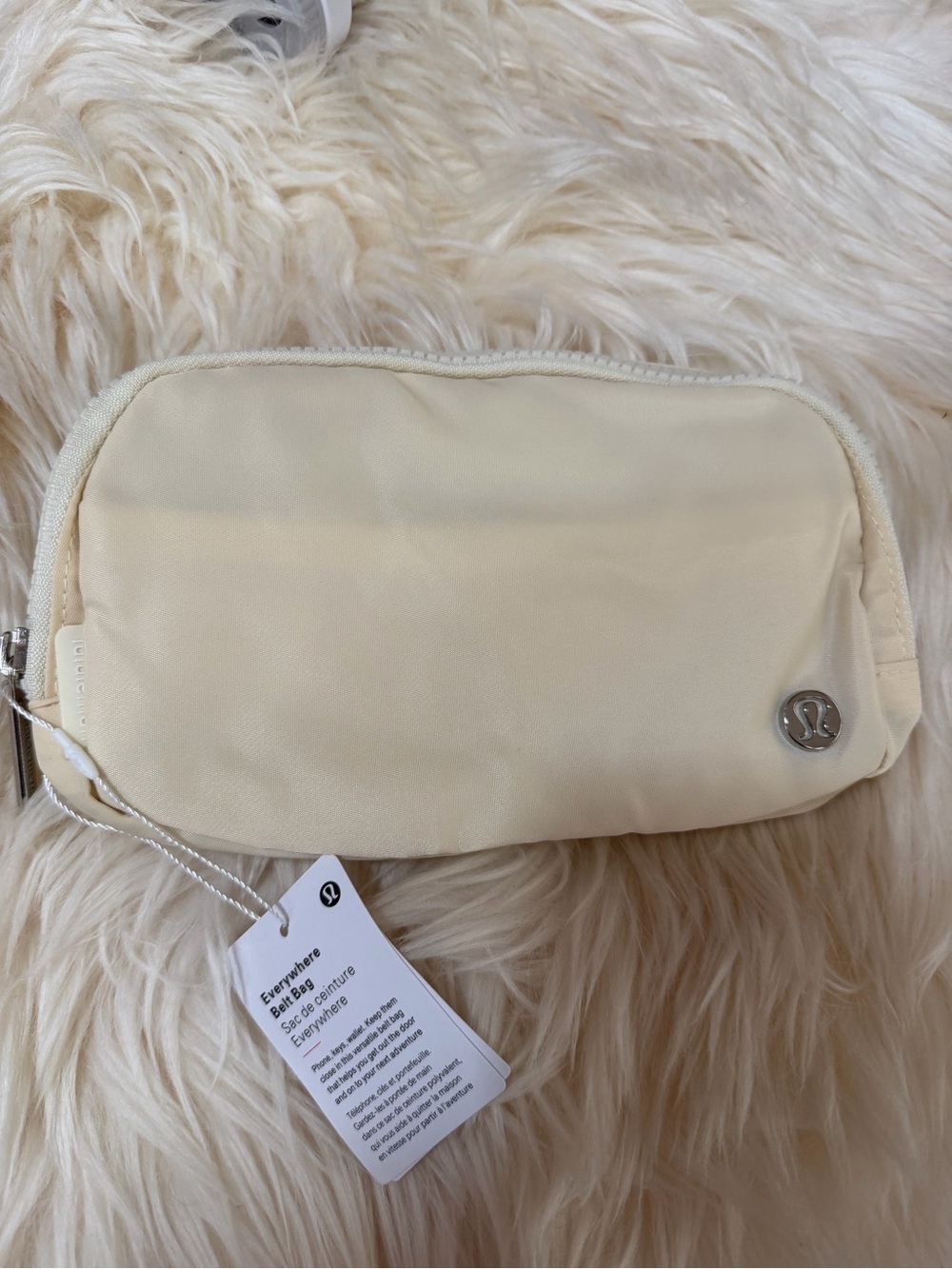 lululemon beige Everywhere Belt Bag